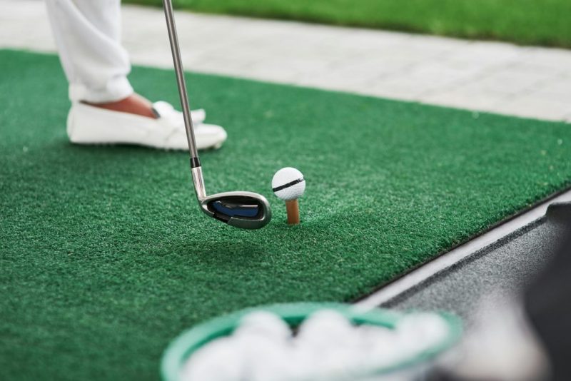 Golf Eisen Schlag Abschlag