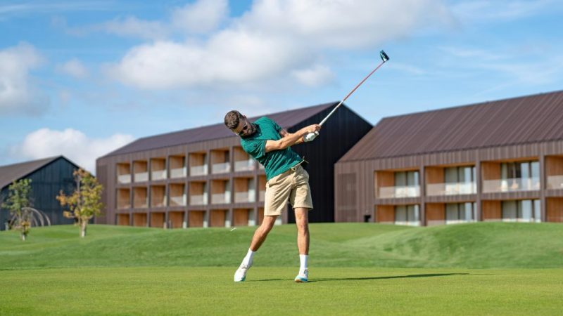 Golfgriff Follow through